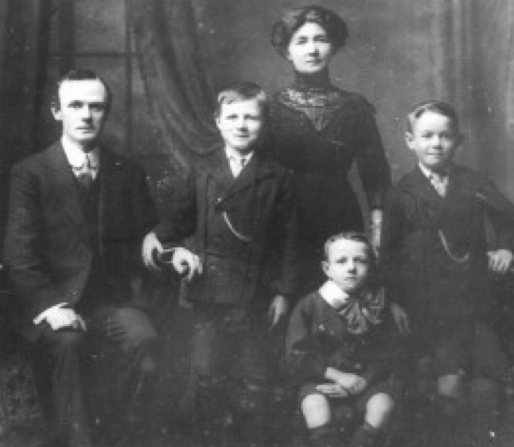 Terry Callaghan -History & Genealogy